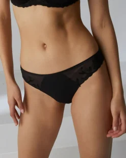 Andora Thong