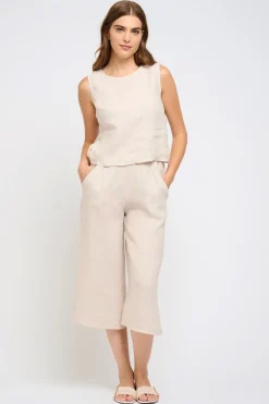 Button Side Linen Top & Capri Pant