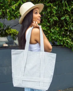 Canvas Traveler Bag