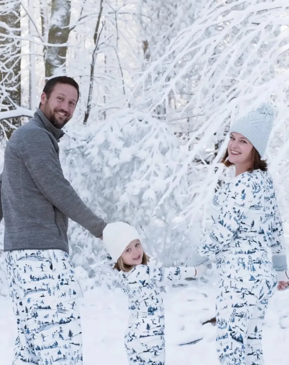 Family PJ Sets: Cotton Ski Toile Pajamas: Women`s Size M, L