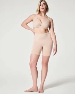 Mid-Thigh Short: OnCore Sculpting