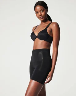 Mid-Thigh Short: OnCore Sculpting