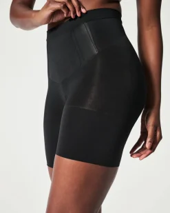 Mid-Thigh Short: OnCore Sculpting