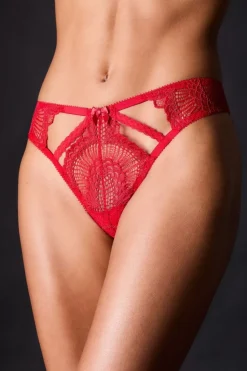 Natalia Thong