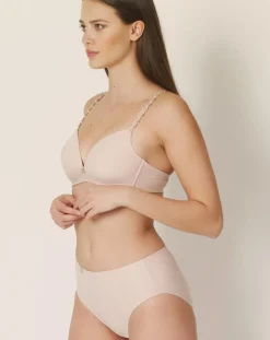 Tom Full Brief