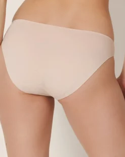 Tom Rio Brief