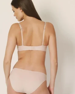 Tom Rio Brief
