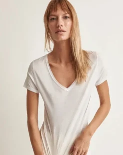 V-Neck Easy Tee