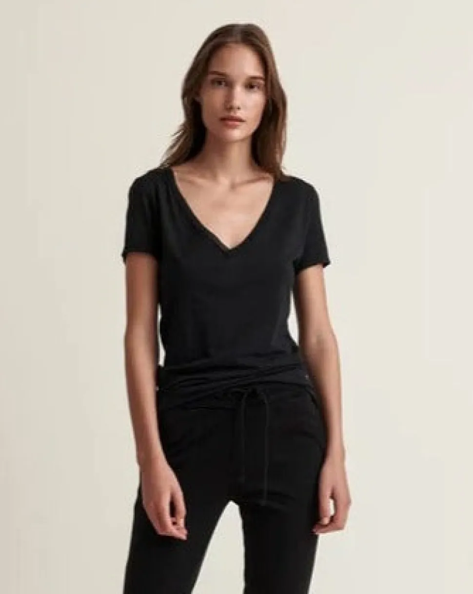 V-Neck Easy Tee